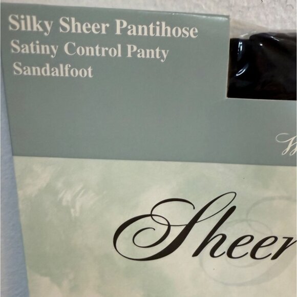 Worthington Control Top Silky Sheer Pantyhose Off Black Sandalfoot Size Average - Picture 3 of 8